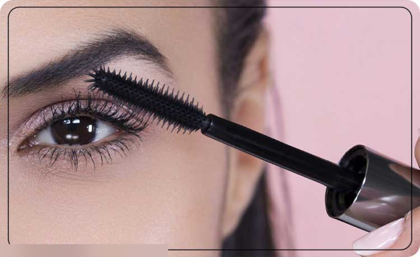 بهترین ریمل برای مژه کوتاه و کم‌پشت | راهنمای کامل انتخاب و استفاده