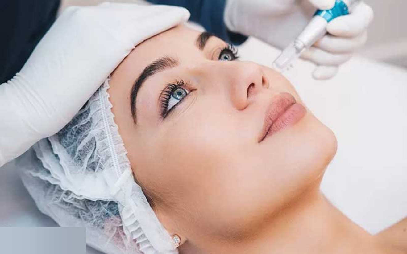 مزونیدلینگ صورت چیست؟ | راهنمای کامل مزونیدلینگ، مزایا و مراقبتها | رژینو